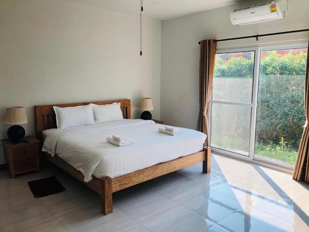 Relax Garden House Hotel Chiang Mai Buitenkant foto