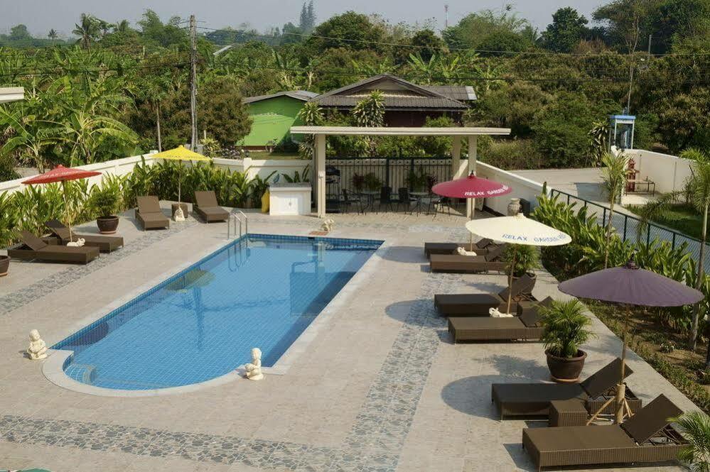 Relax Garden House Hotel Chiang Mai Buitenkant foto